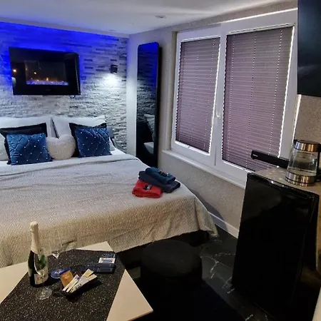 Jacuzzi Przy Plazy - Apartment Kolobrzeg