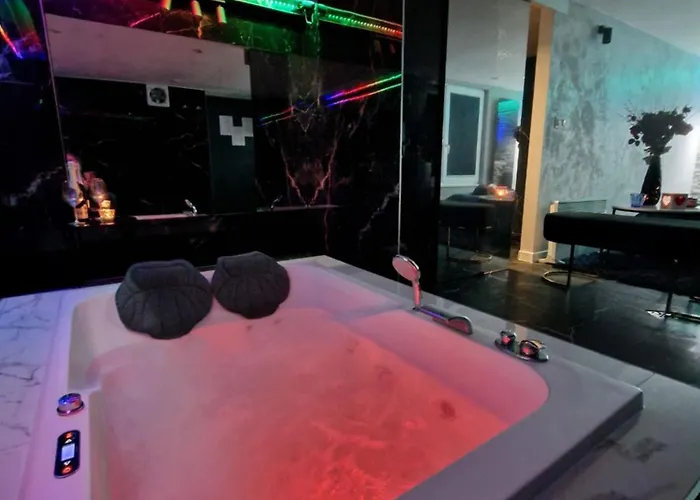 Jacuzzi Przy Plazy - Apartment Kolobrzeg